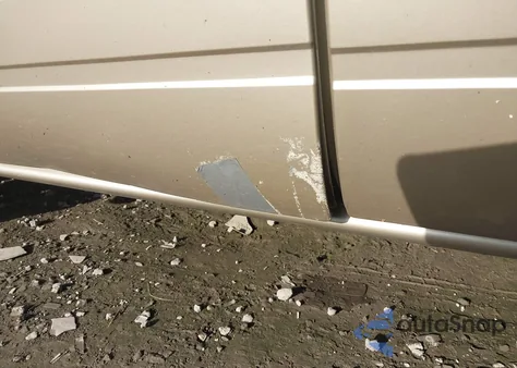 2006 Chrysler Town & Country Limited from USA, damaged, VIN 2A8GP64L06R631971